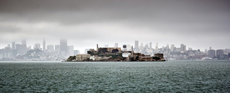 The True Story of the Birdman of Alcatraz | Legends From History